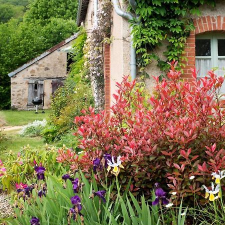 Maison de vacances Les Mésanges, à Ménessaire Exterior foto